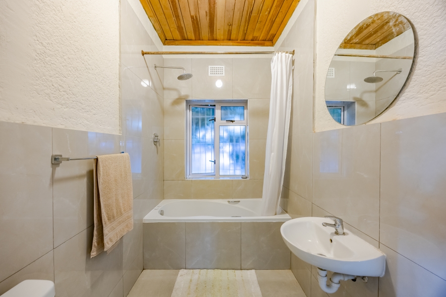 4 Bedroom Property for Sale in Mowbray Western Cape